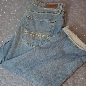 Denizen from Levi's Light Blue Cropped Women's Jeans